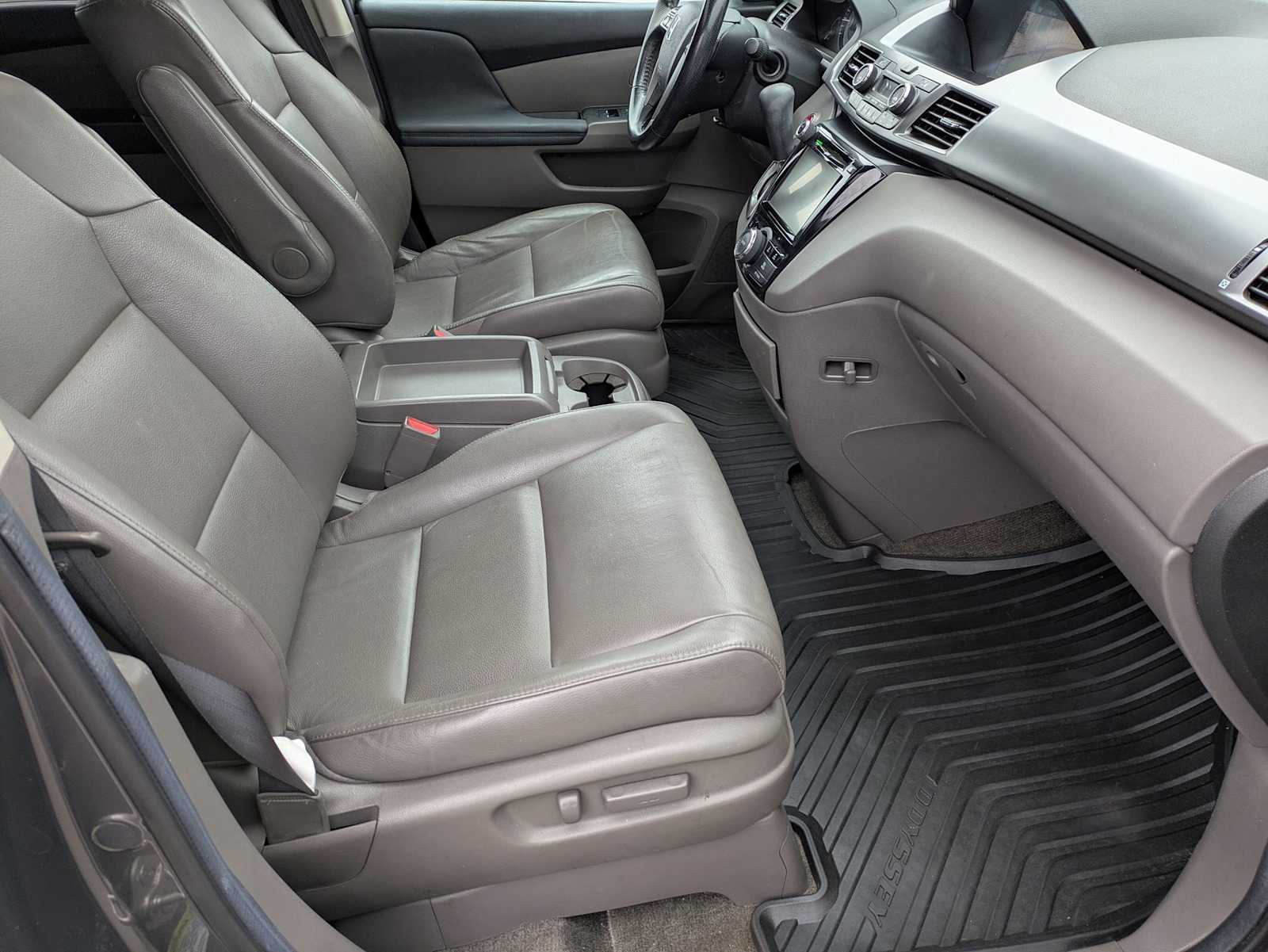 Thumbnail: 2014 Honda Odyssey - 22