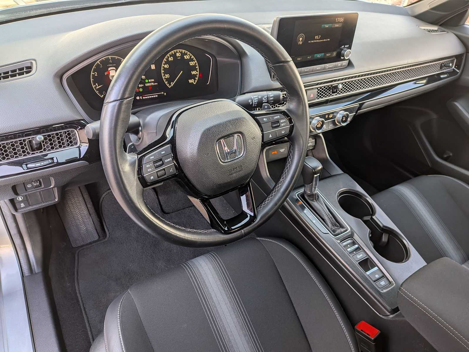 Thumbnail: 2024 Honda Civic - 14