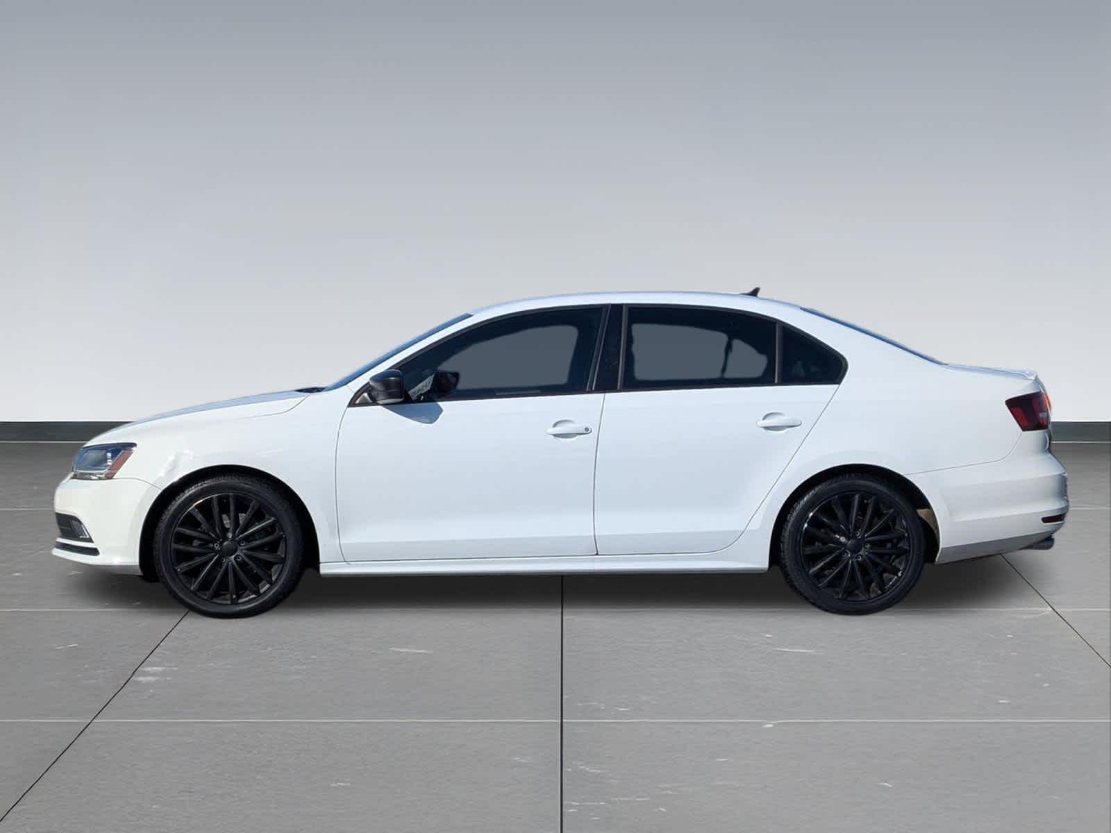 Thumbnail: 2017 Volkswagen Jetta - 2