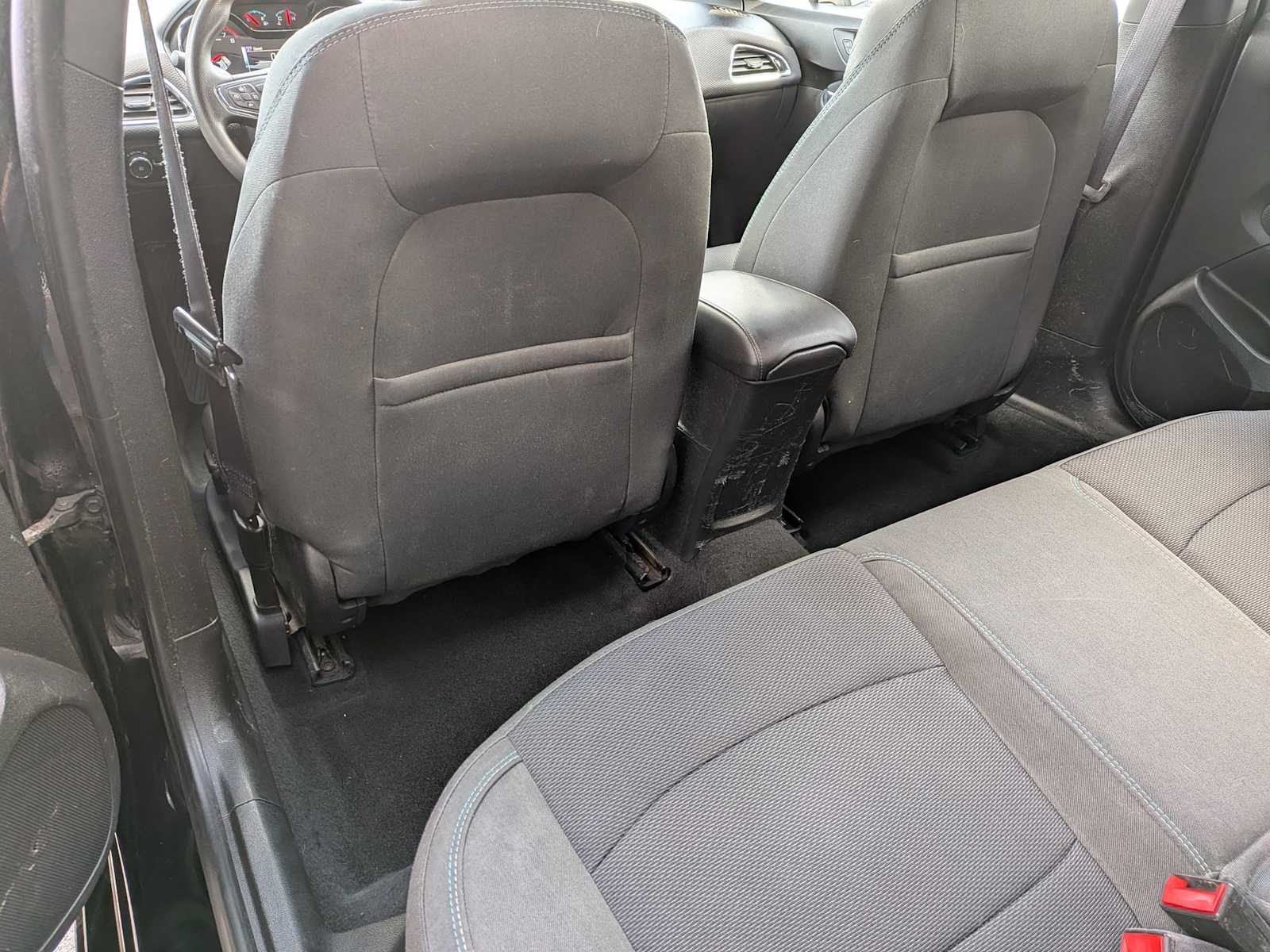 Thumbnail: 2017 Chevrolet Cruze - 15