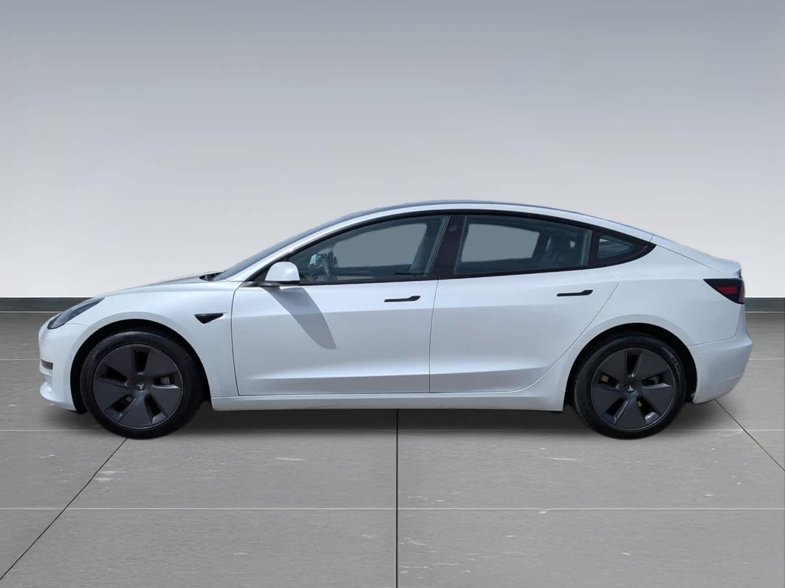Used 2022 Tesla Model 3 Long Range with VIN 5YJ3E1EB5NF335018 for sale in Waukesha, WI