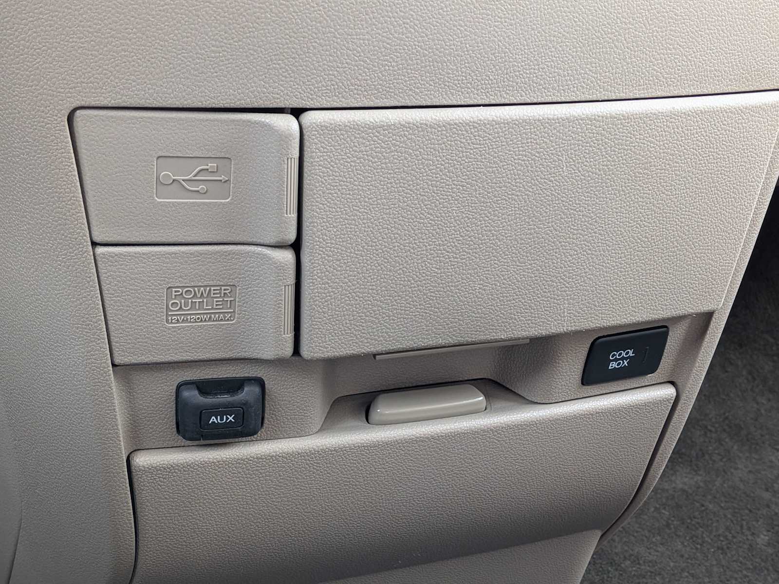 Thumbnail: 2017 Honda Odyssey - 31