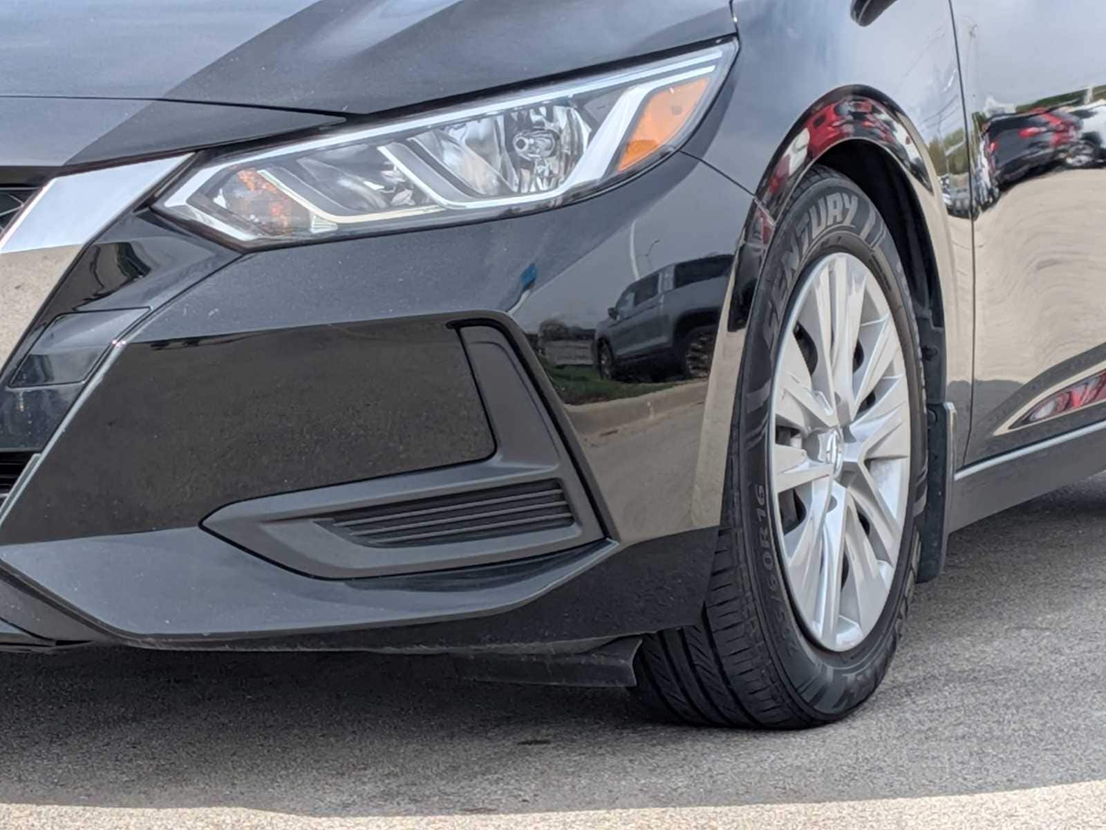 Thumbnail: 2020 Nissan Sentra - 10