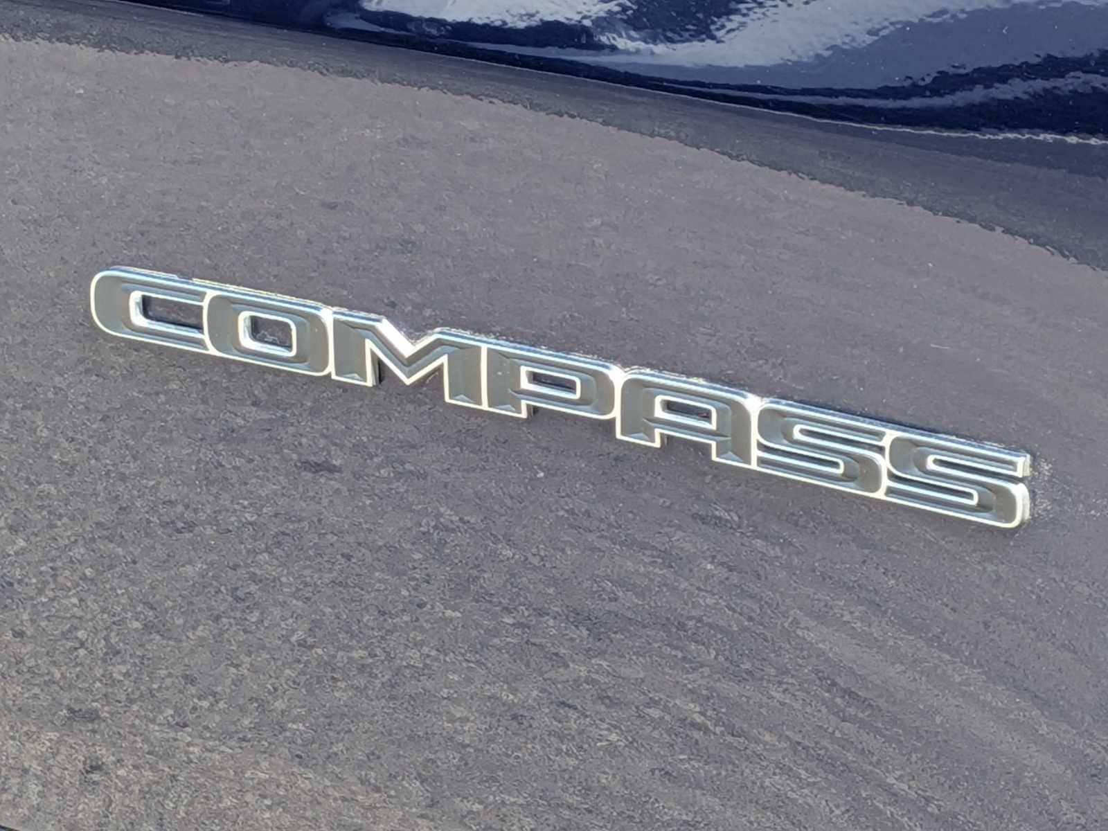 Thumbnail: 2018 Jeep Compass - 11