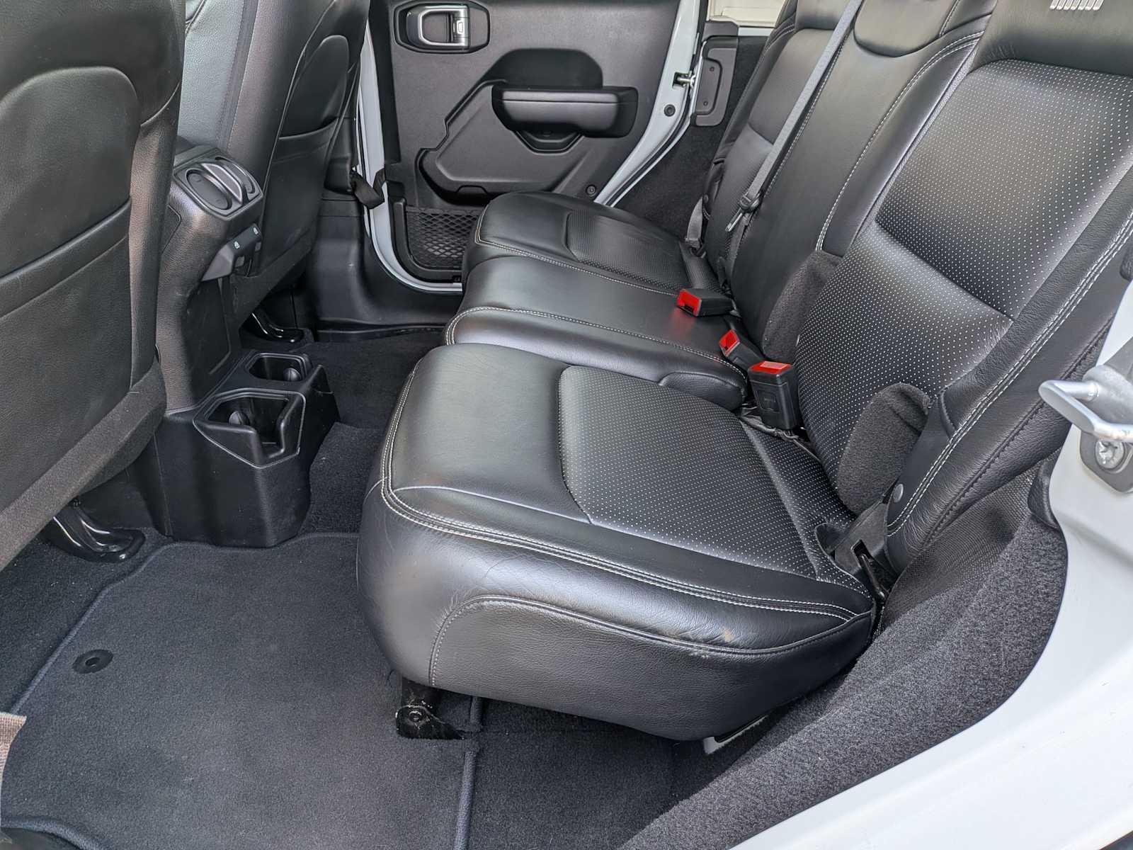 Thumbnail: 2021 Jeep Wrangler - 17