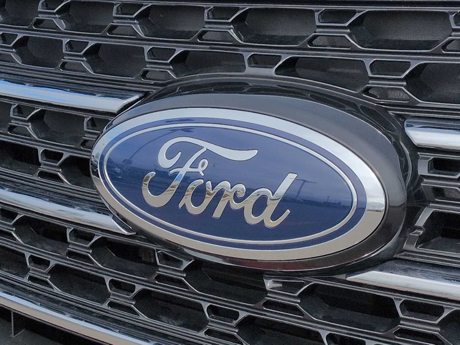 Thumbnail: 2023 Ford Explorer - 13