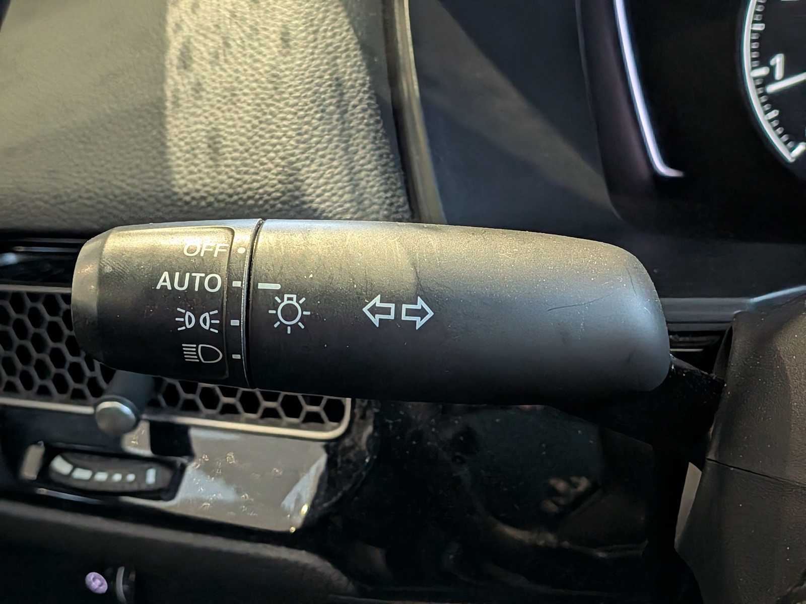 Thumbnail: 2024 Honda Civic - 24