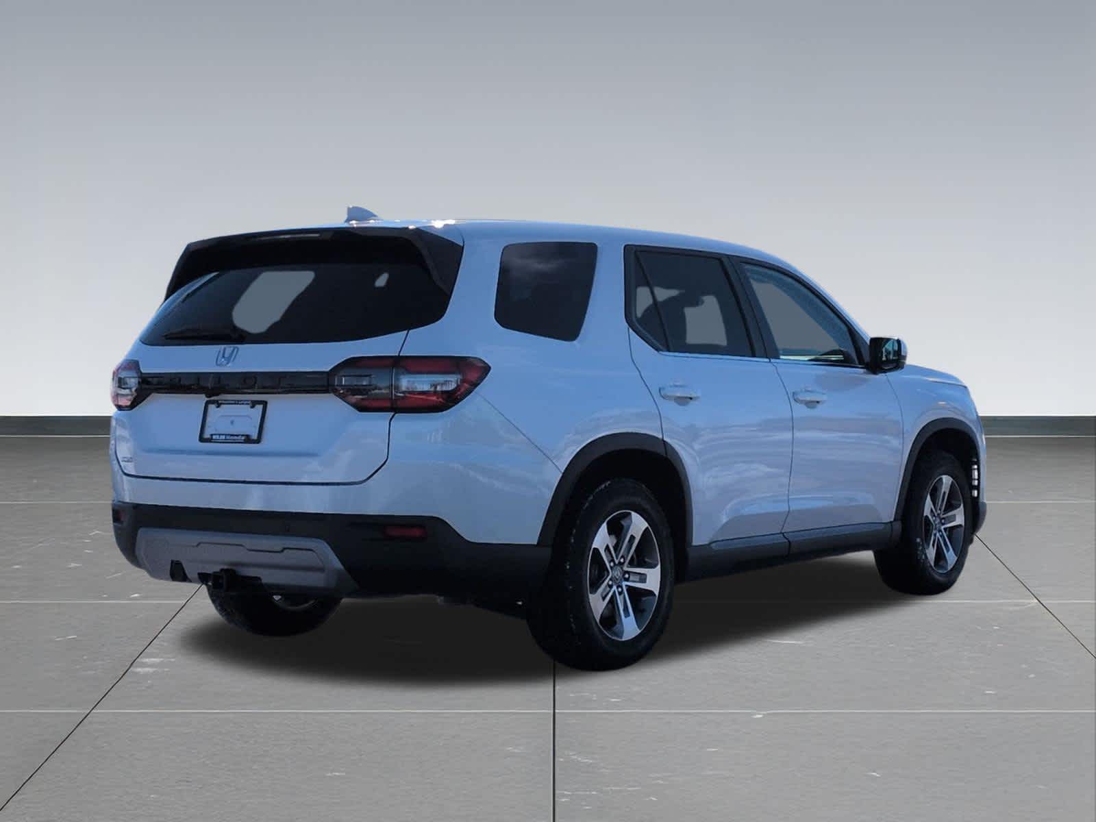 Thumbnail: 2023 Honda Pilot - 6