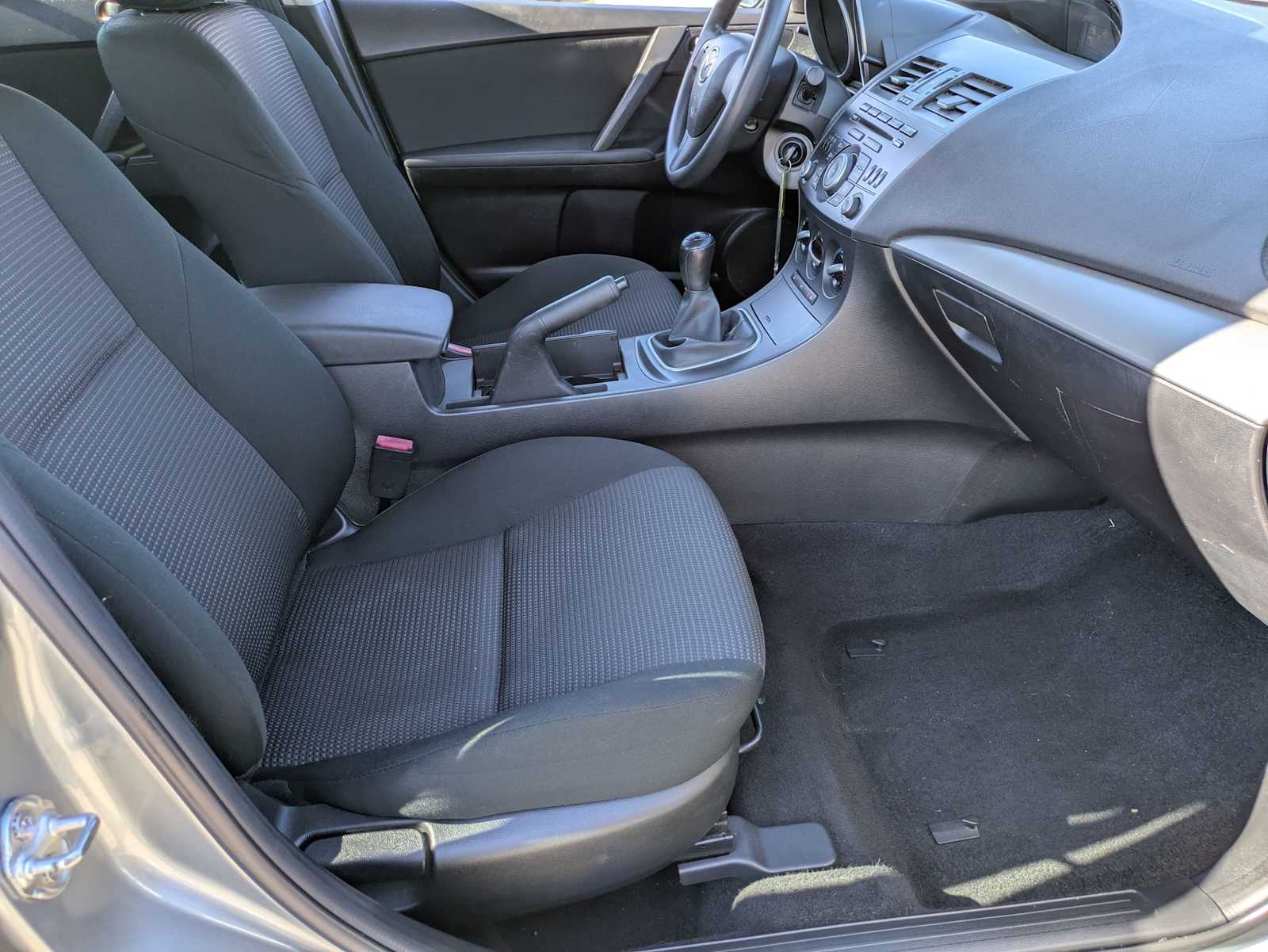 Thumbnail: 2013 Mazda Mazda3 - 19