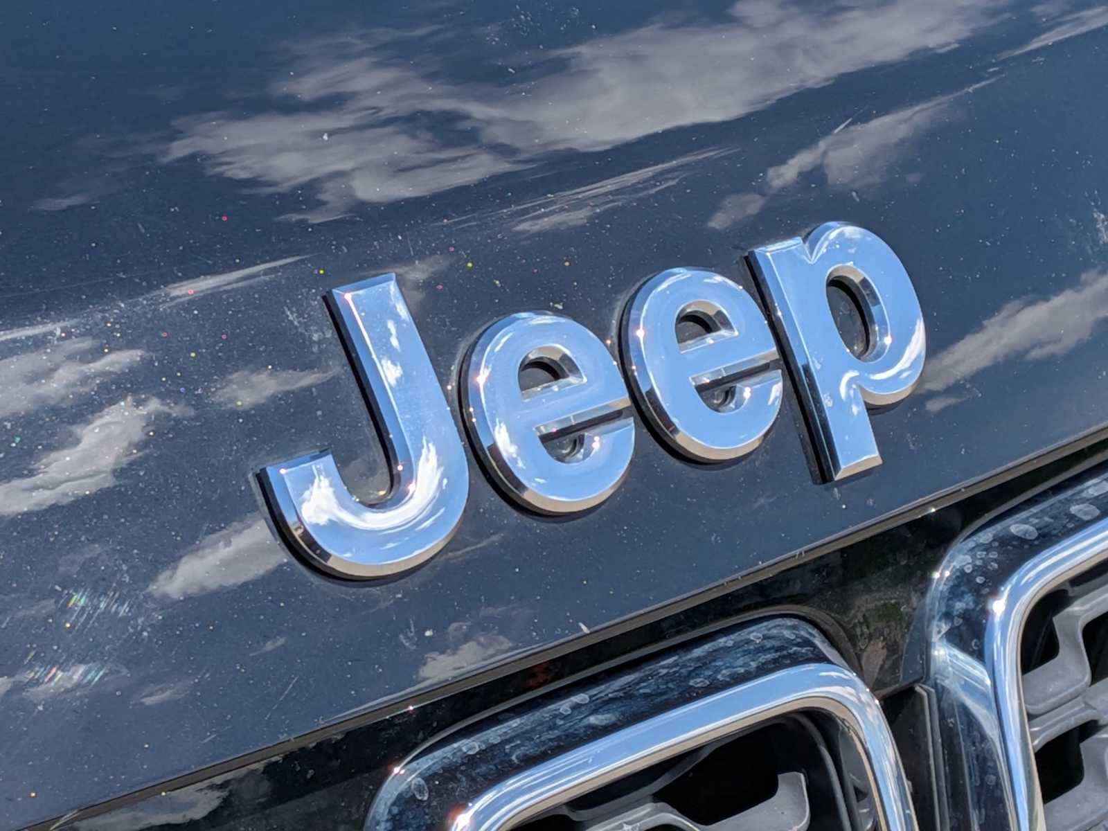 Thumbnail: 2018 Jeep Grand Cherokee - 10