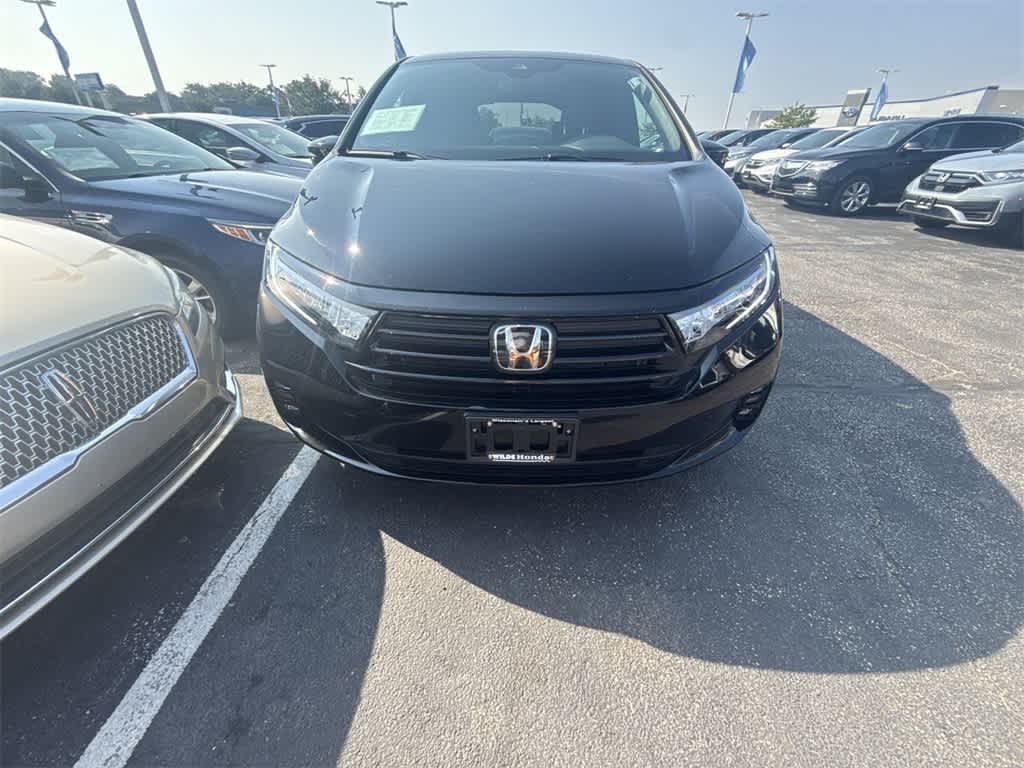 Thumbnail: 2023 Honda Odyssey - 8