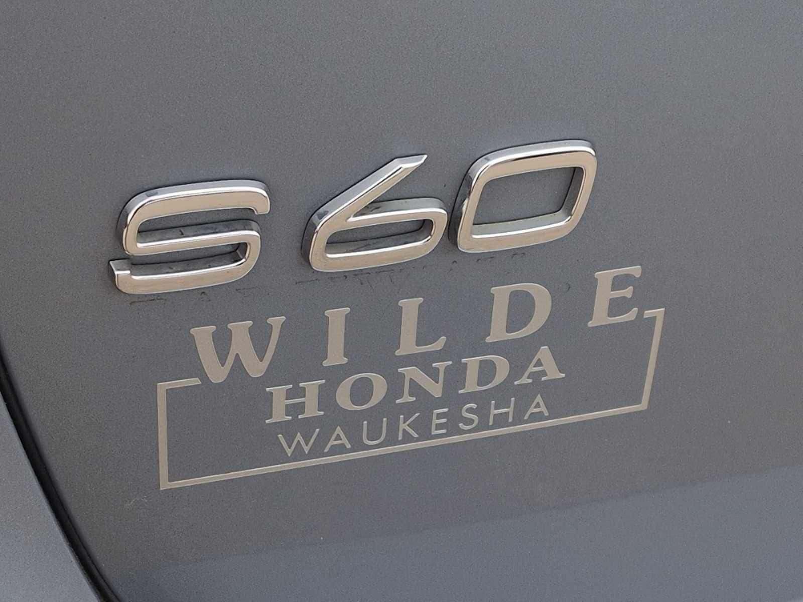 Thumbnail: 2017 Volvo S60 - 11