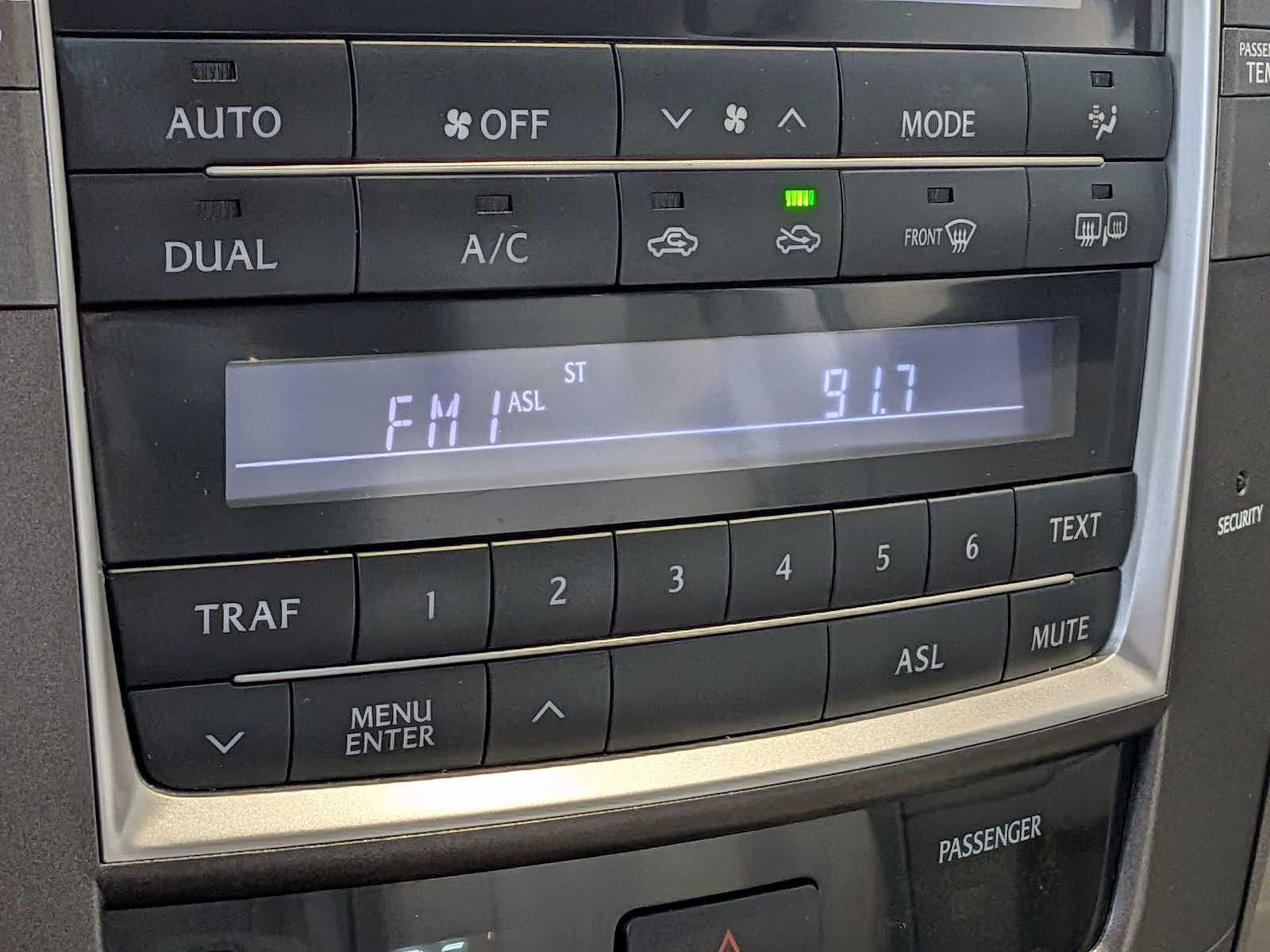 Thumbnail: 2012 Lexus IS - 28