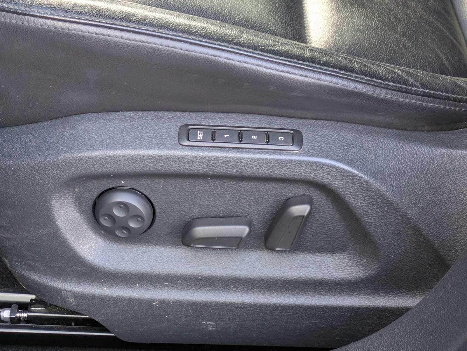 Thumbnail: 2016 Volkswagen Tiguan - 16