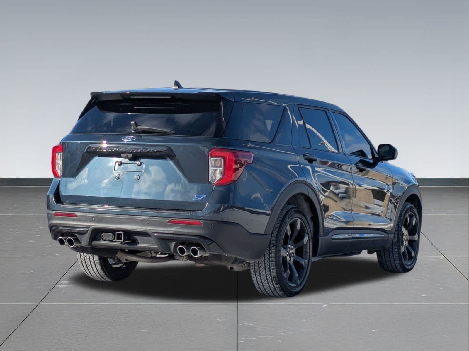 Thumbnail: 2022 Ford Explorer - 6