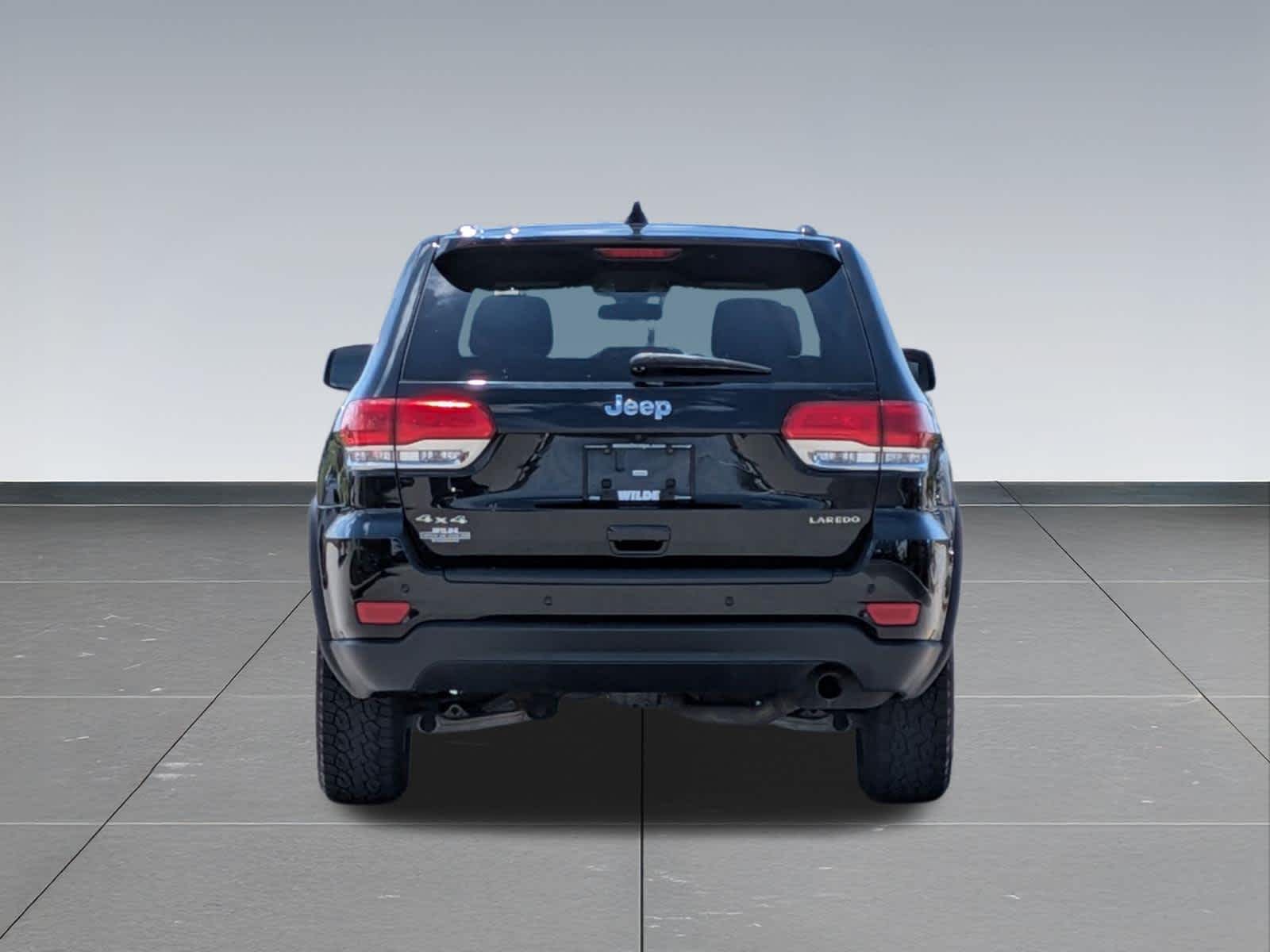 Thumbnail: 2018 Jeep Grand Cherokee - 3