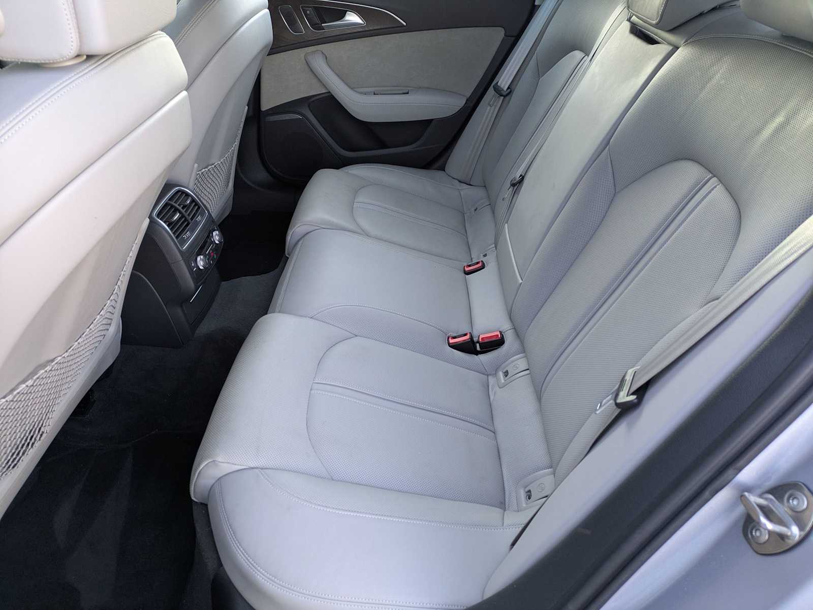 Thumbnail: 2016 Audi S6 - 19