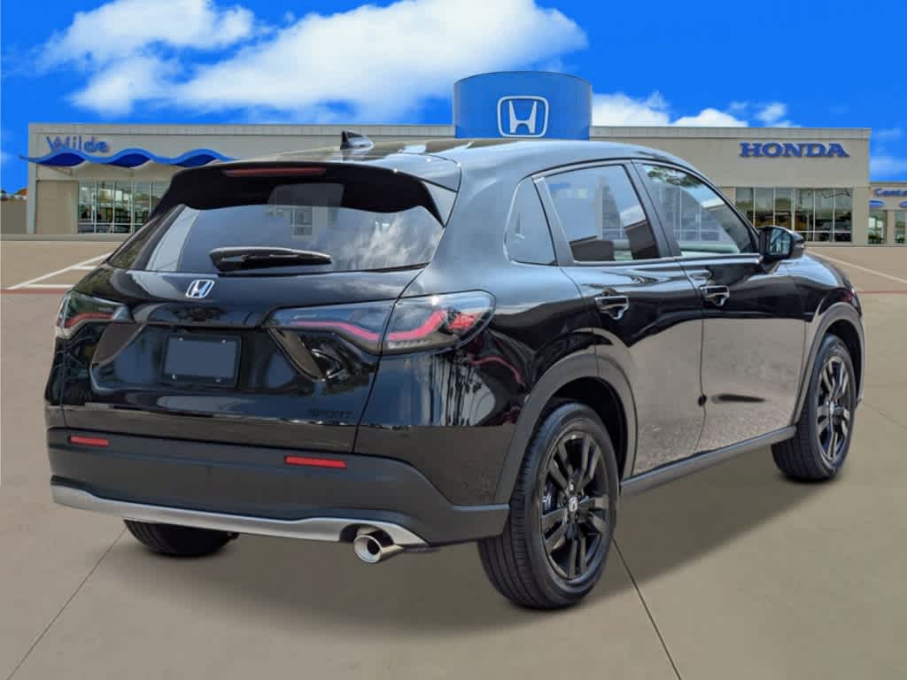 2026 Honda HR-V Sport photo 2