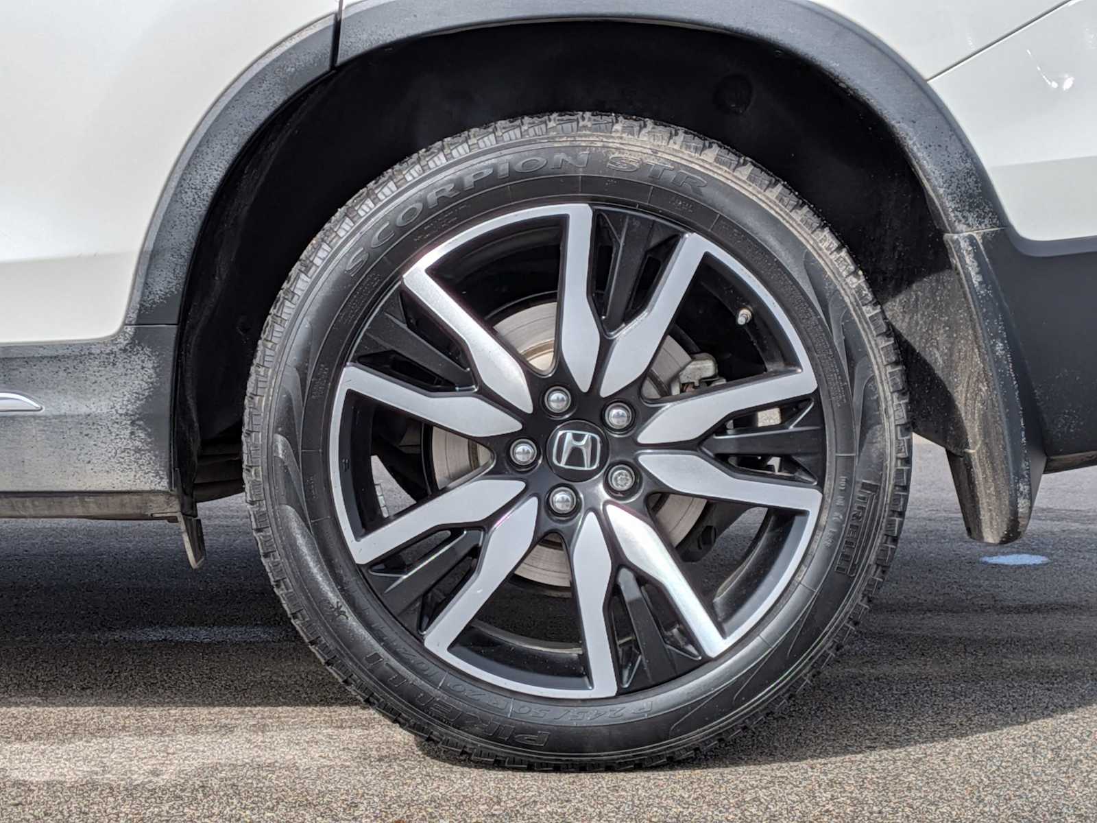 Thumbnail: 2019 Honda Pilot - 13