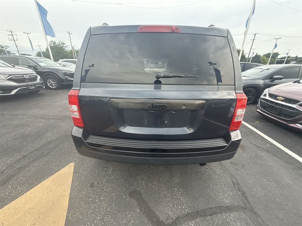 Thumbnail: 2014 Jeep Patriot - 12