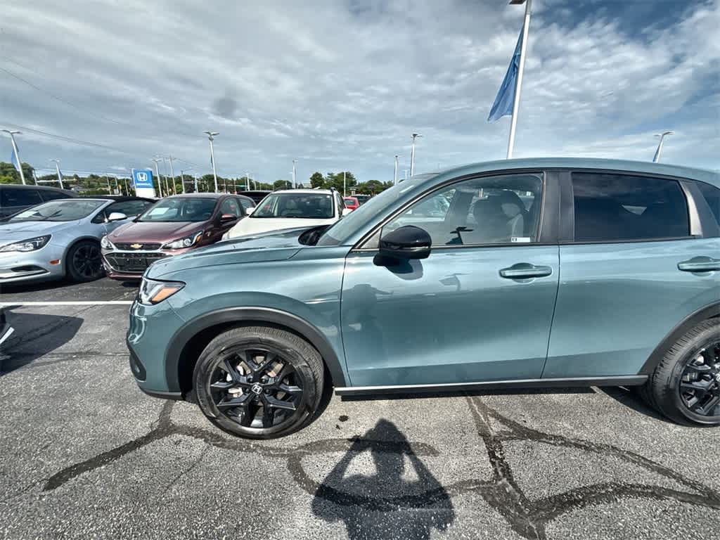Thumbnail: 2023 Honda HR-V - 3