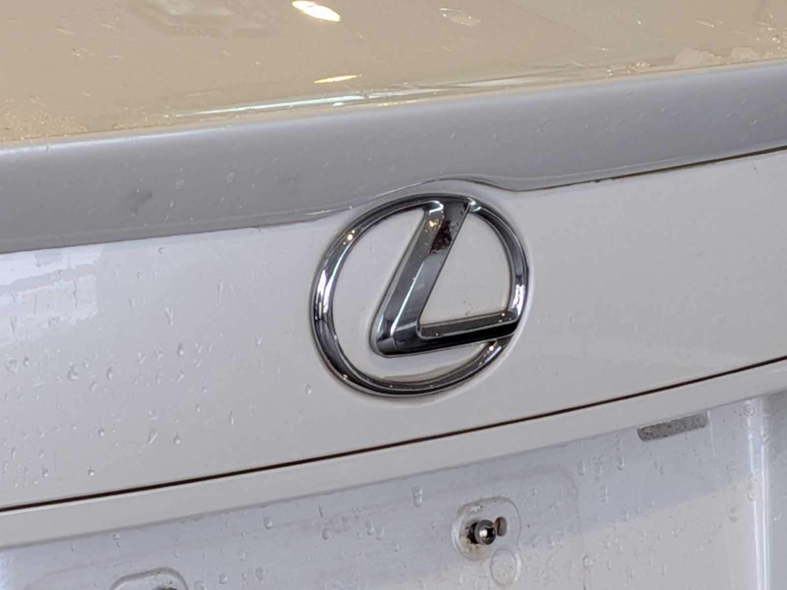 Thumbnail: 2012 Lexus IS - 11