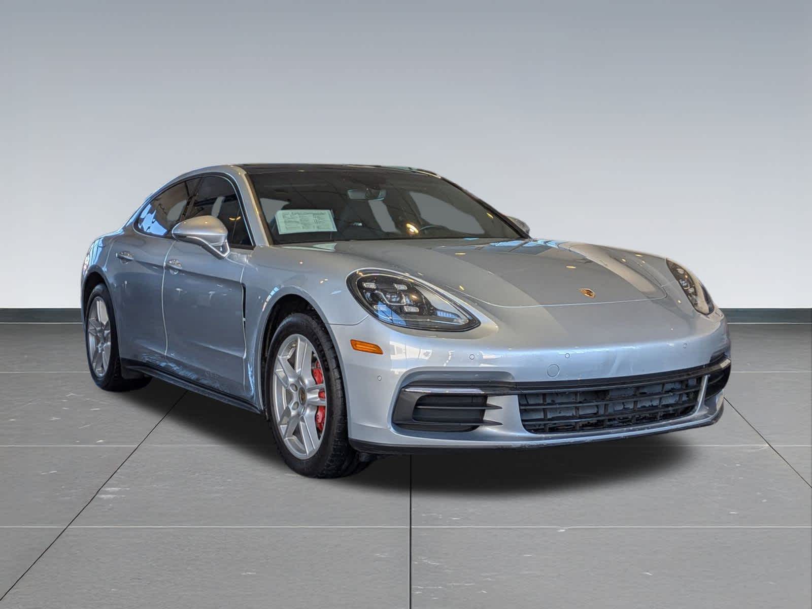 Thumbnail: 2017 Porsche Panamera - 8