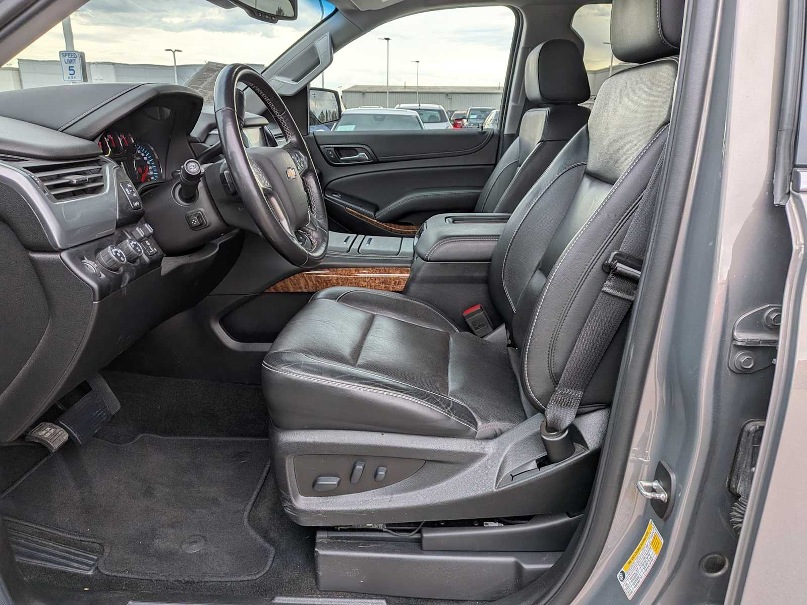 Thumbnail: 2019 Chevrolet Suburban - 15