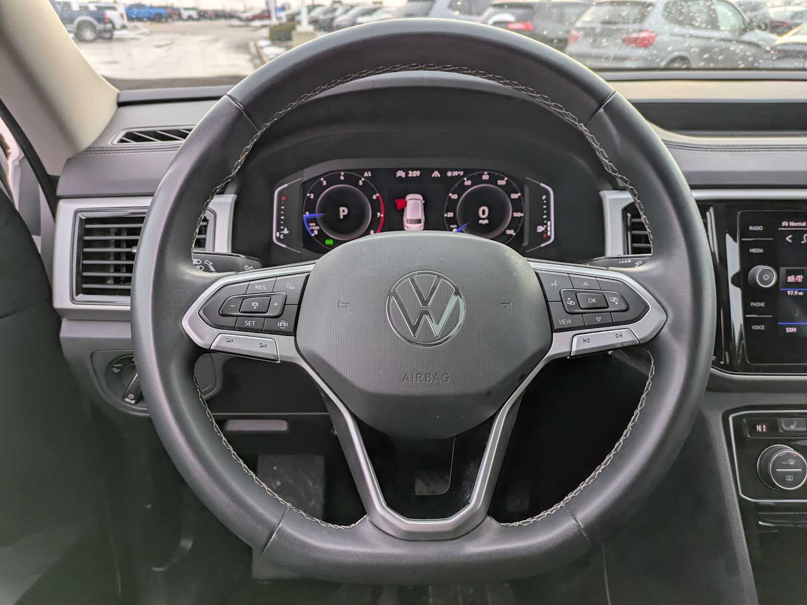 Thumbnail: 2022 Volkswagen Atlas - 23