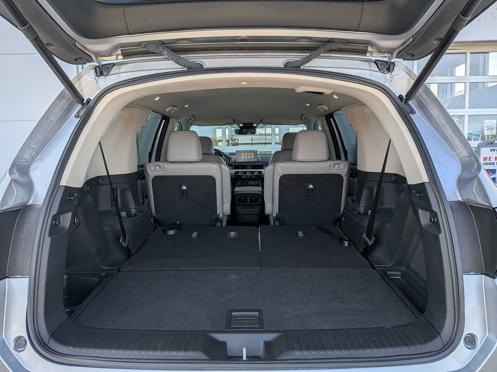 Thumbnail: 2024 Honda Pilot - 31