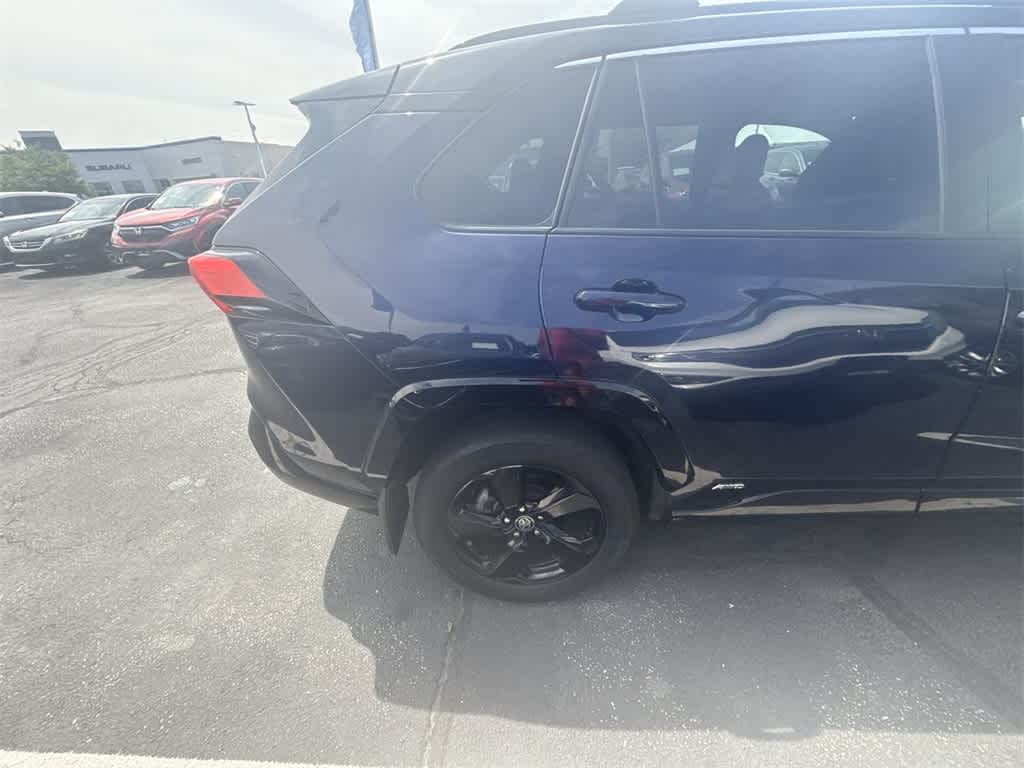 Thumbnail: 2021 Toyota RAV4 - 6