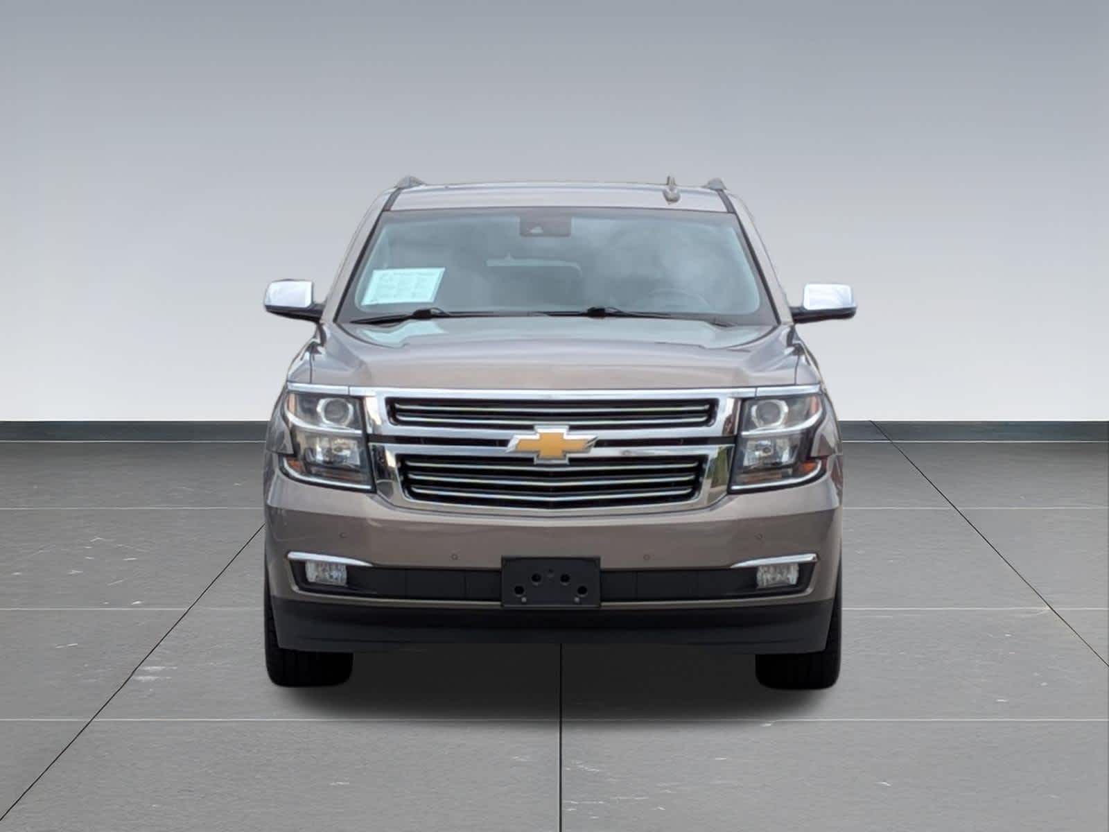 Thumbnail: 2019 Chevrolet Suburban - 8