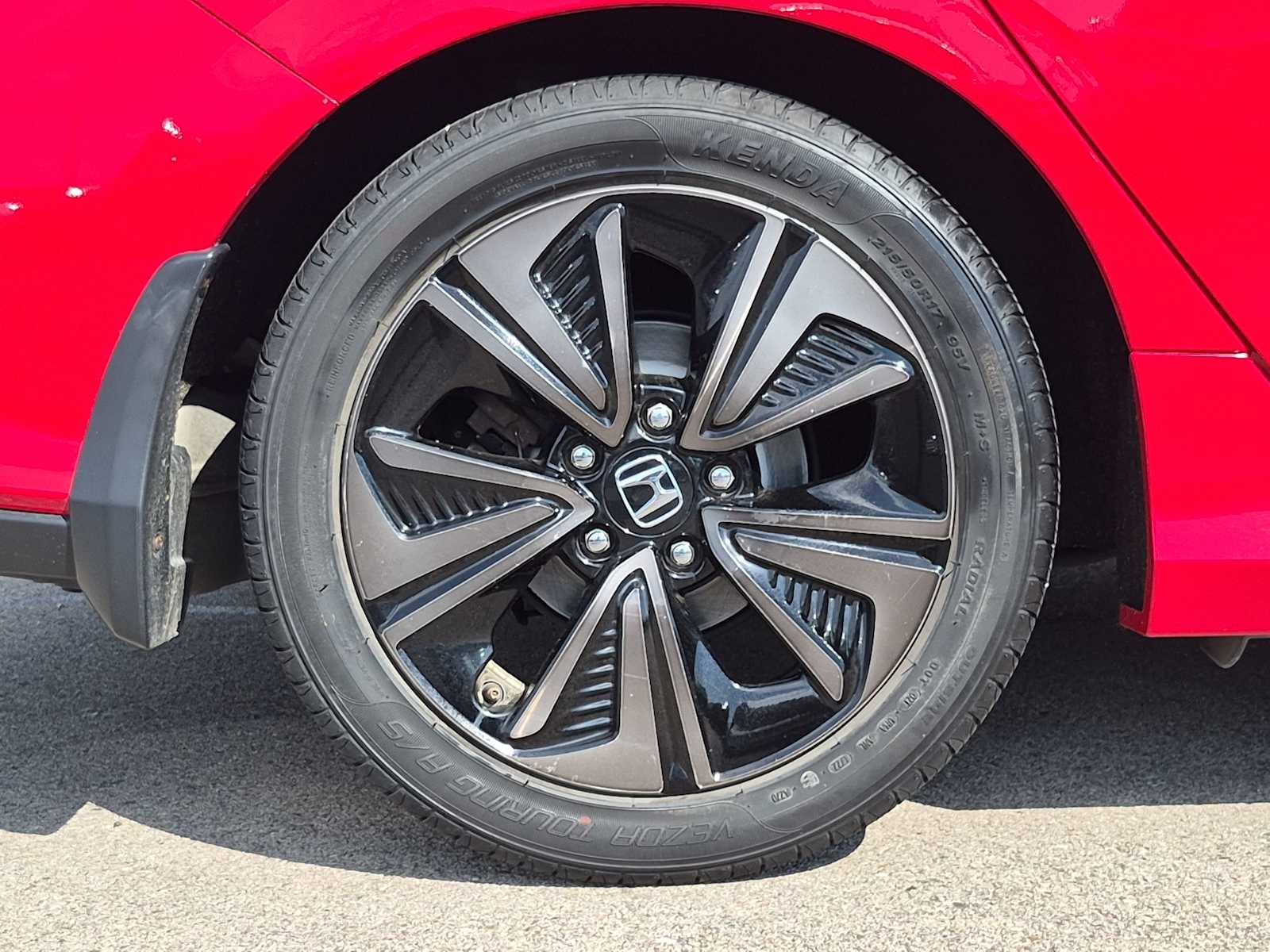 2018 Honda Civic Hatchback EX - Photo 14