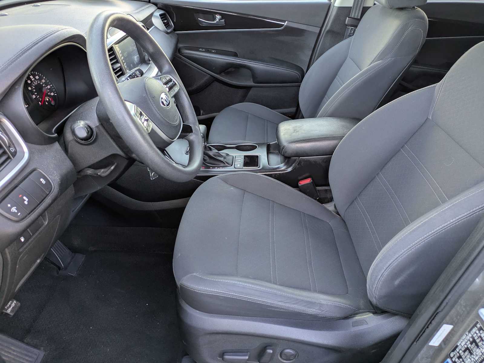 Thumbnail: 2019 Kia Sorento - 14