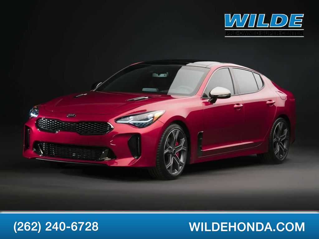 2018 Kia Stinger Premium -
                  Waukesha, WI