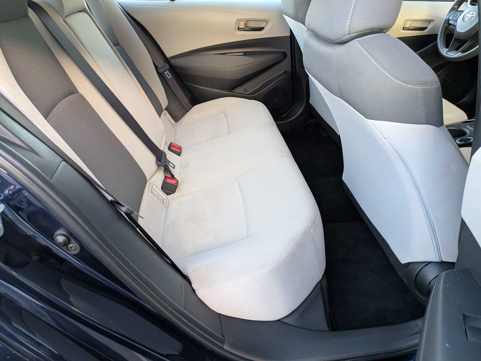 Thumbnail: 2022 Toyota Corolla - 18