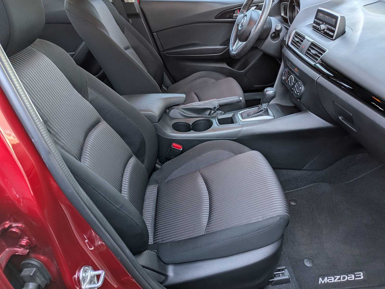 Thumbnail: 2014 Mazda Mazda3 - 18