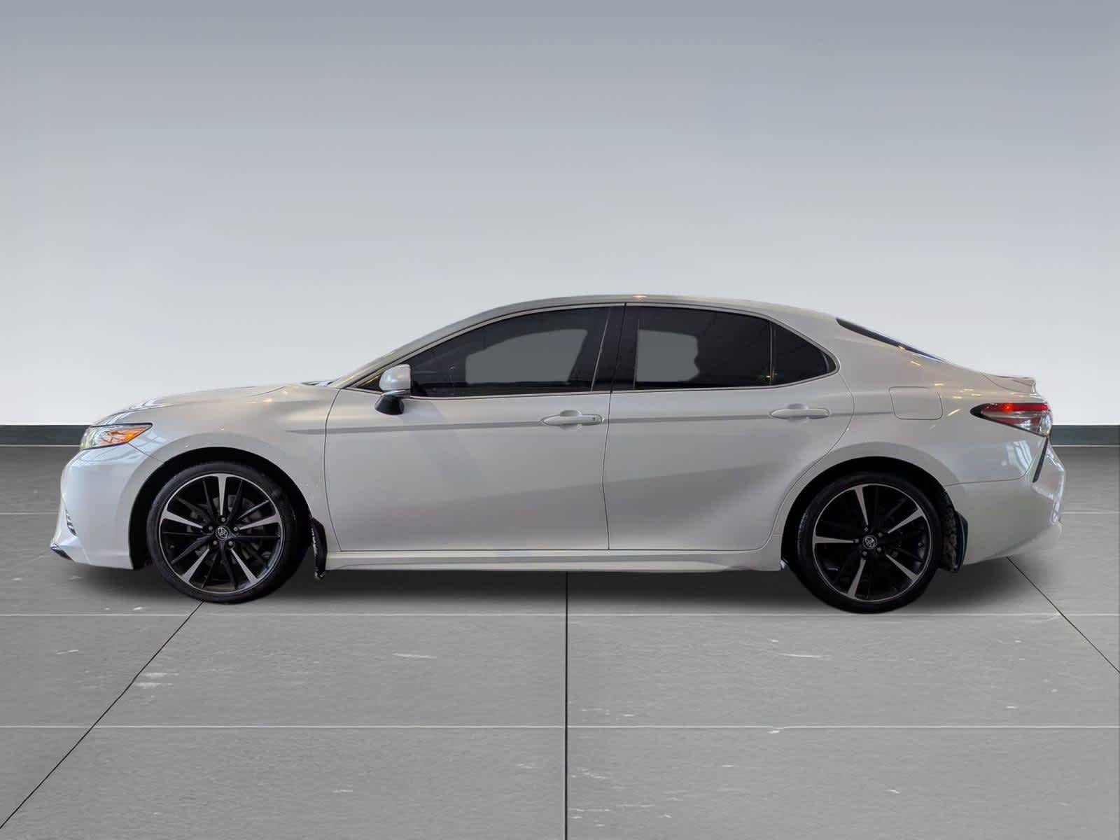 Thumbnail: 2019 Toyota Camry - 3