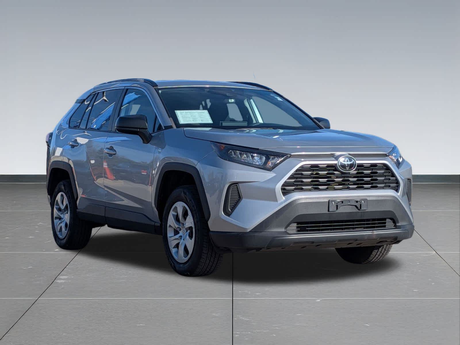 Thumbnail: 2019 Toyota RAV4 - 8