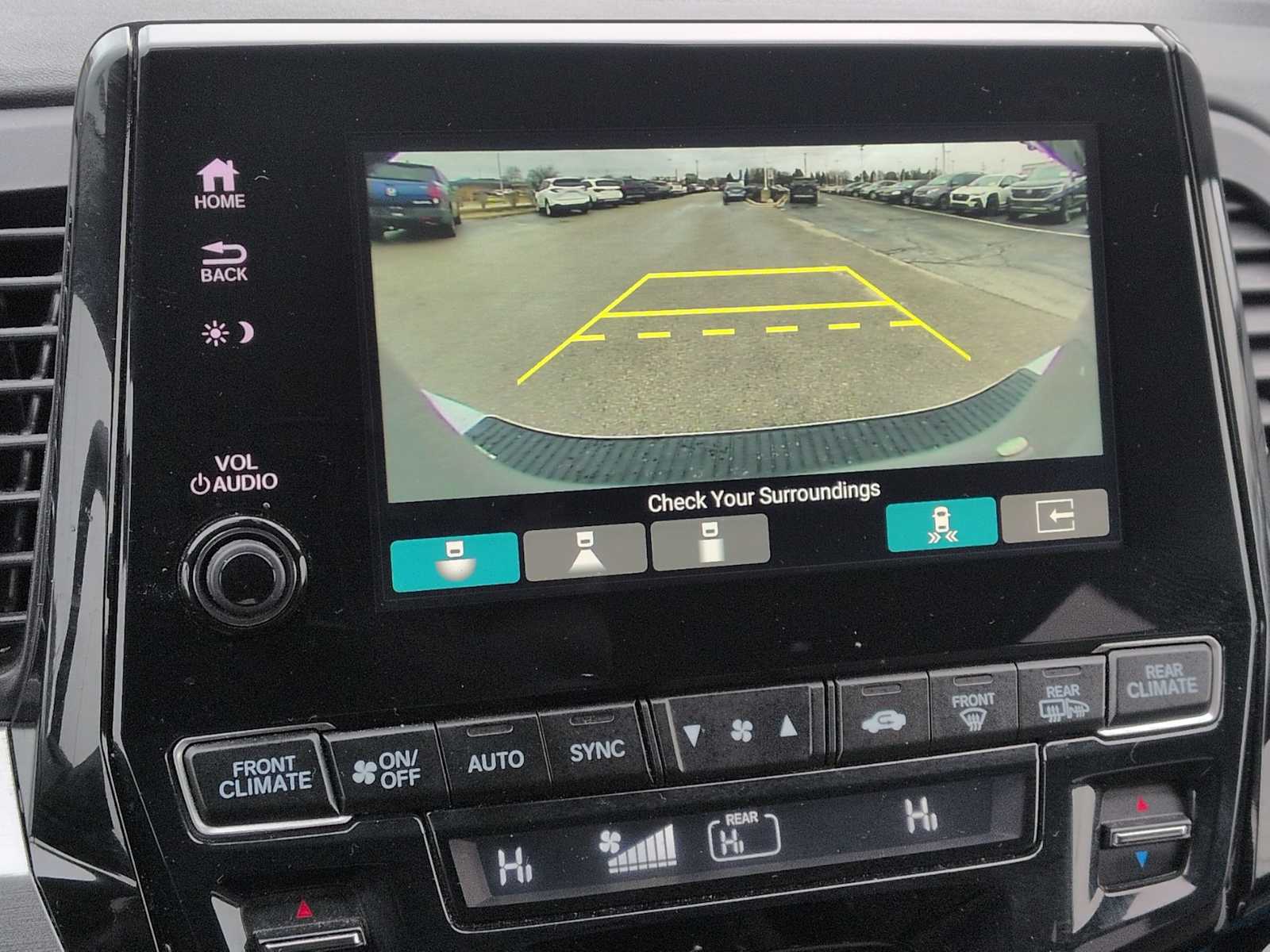 Thumbnail: 2023 Honda Odyssey - 30