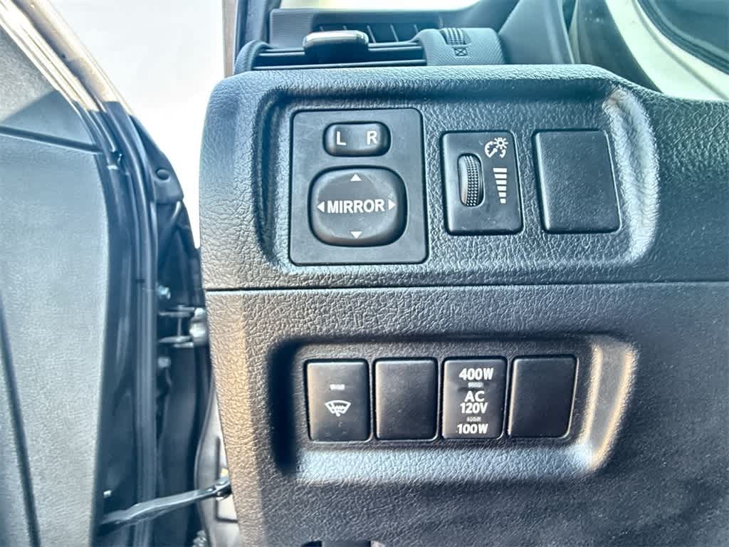 Thumbnail: 2019 Toyota 4Runner - 16