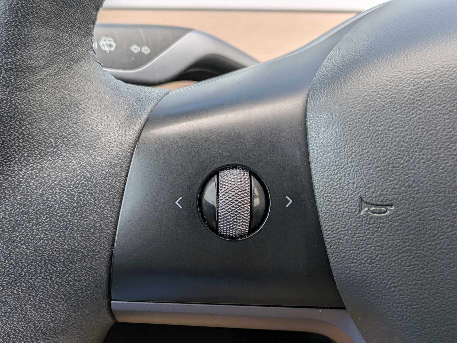 Thumbnail: 2022 Tesla Model 3 - 23