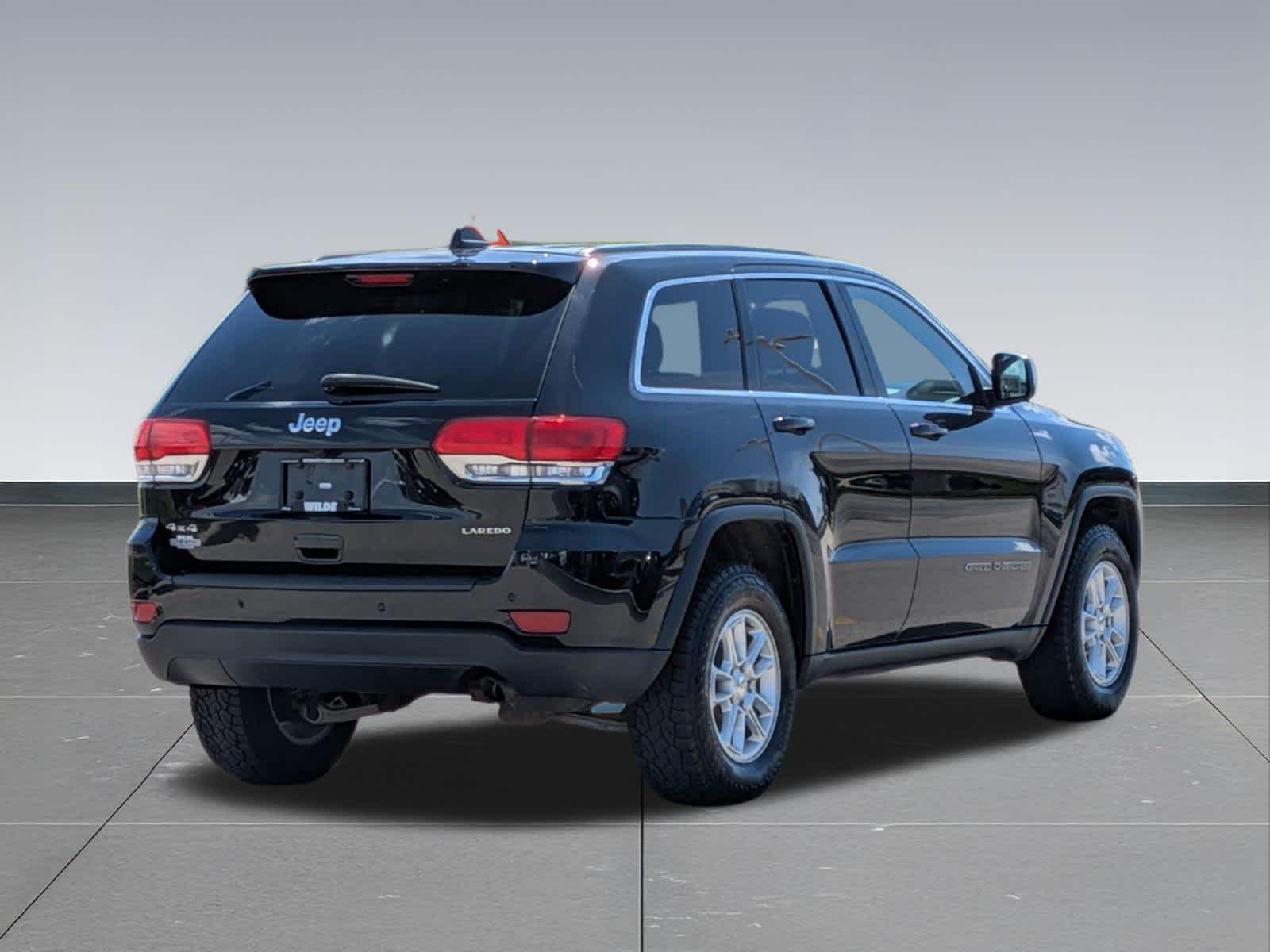 Thumbnail: 2018 Jeep Grand Cherokee - 4