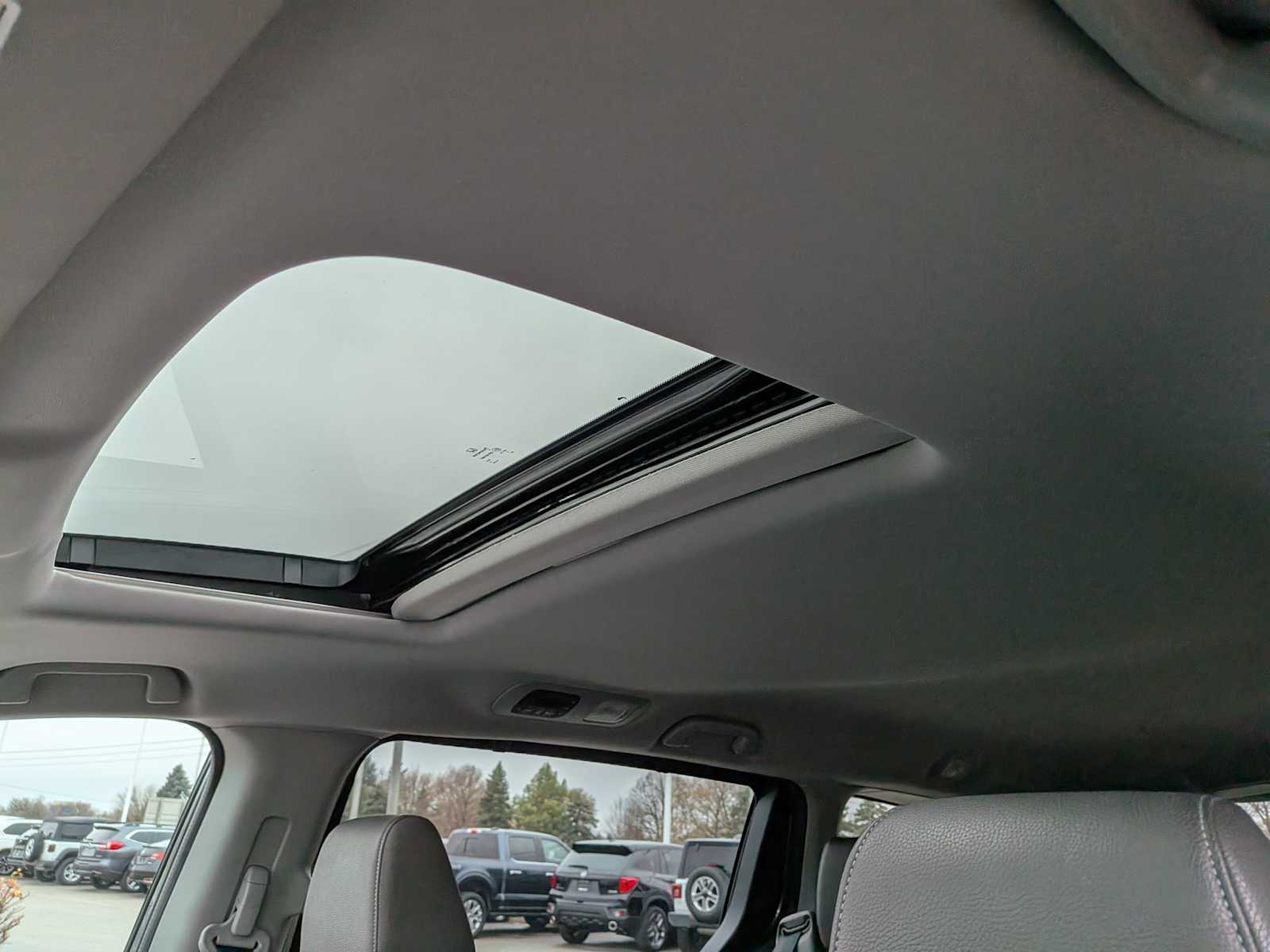 Thumbnail: 2022 Honda Odyssey - 18