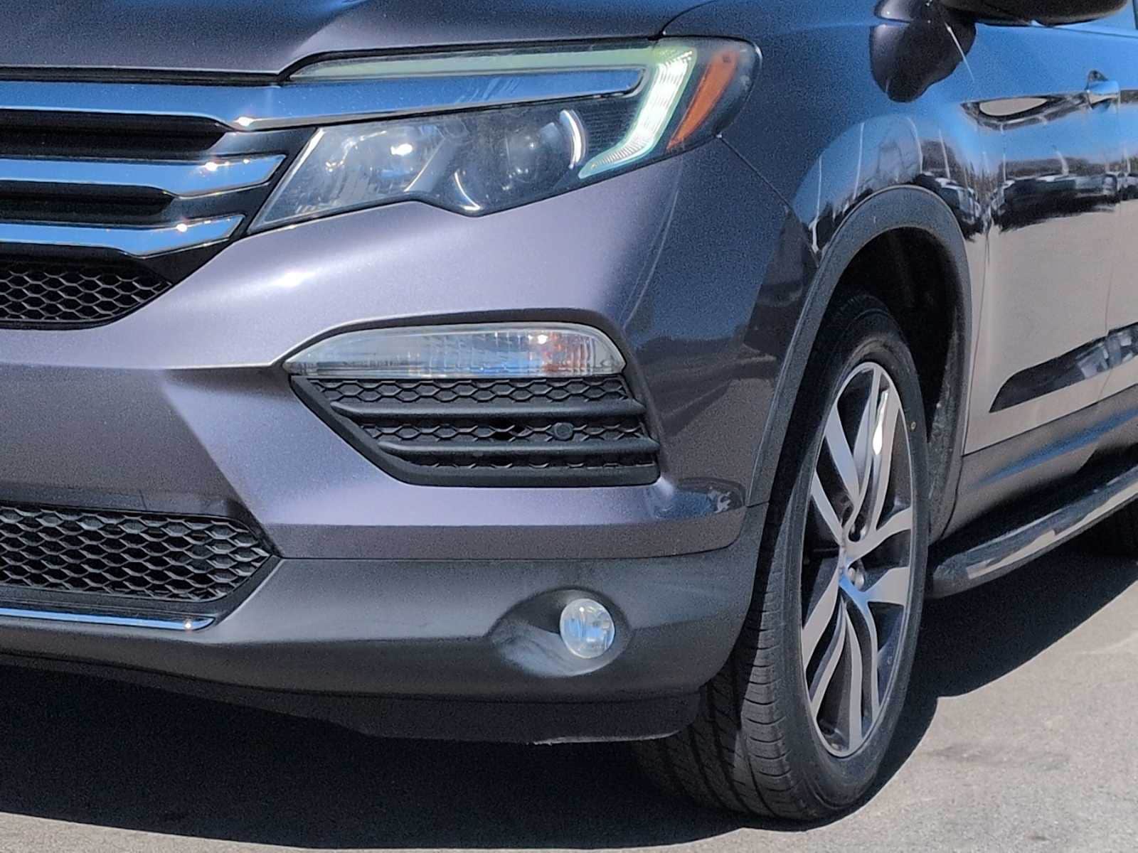 Thumbnail: 2016 Honda Pilot - 11