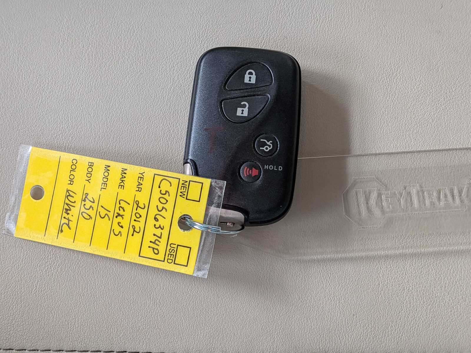 Thumbnail: 2012 Lexus IS - 33