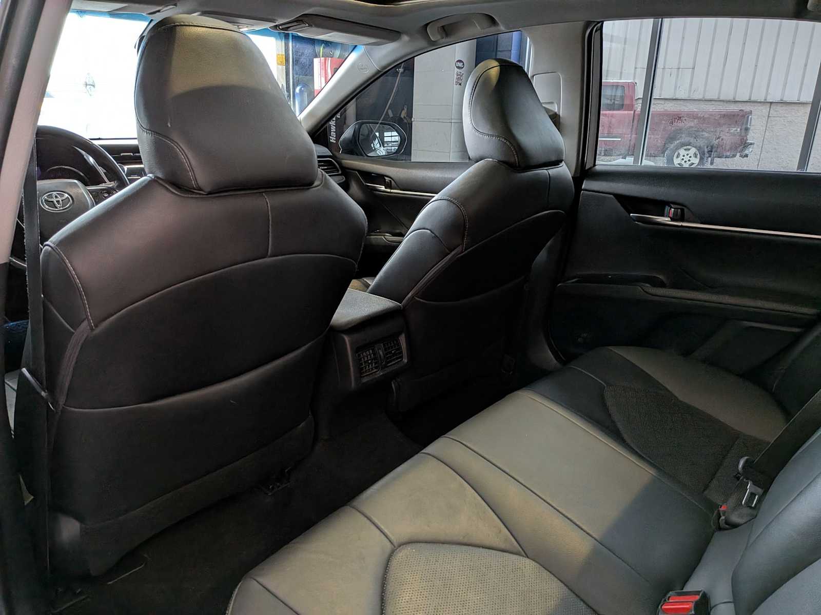 Thumbnail: 2019 Toyota Camry - 16