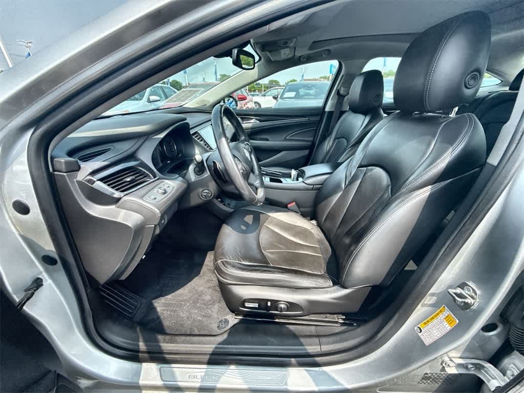 2019 Buick LaCrosse Essence 2