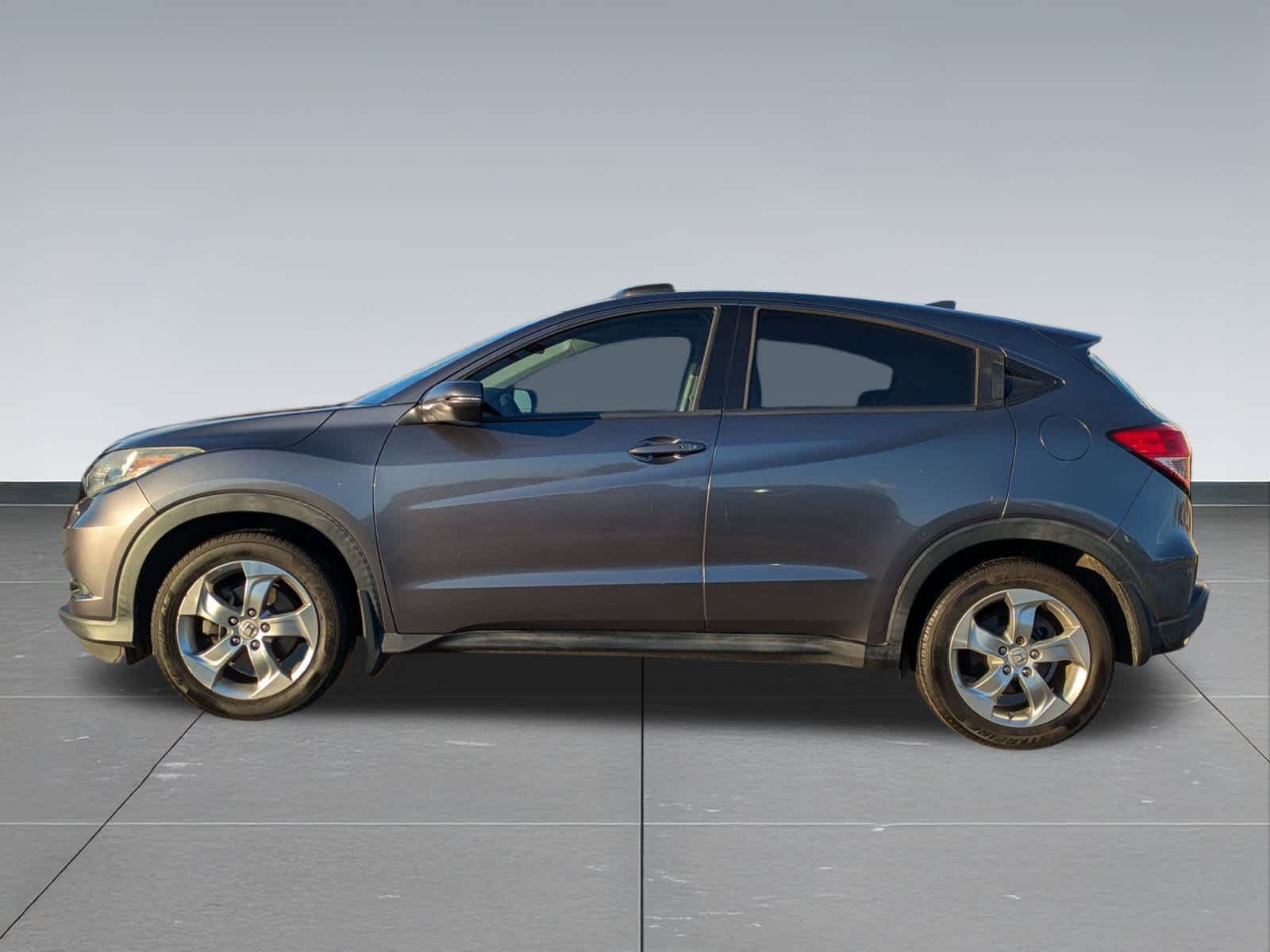 Thumbnail: 2017 Honda HR-V - 3