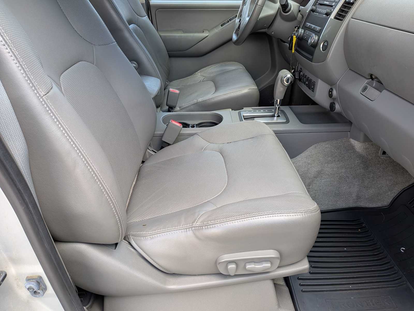 Thumbnail: 2012 Nissan Frontier - 19